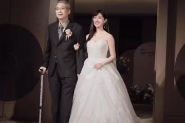 「腳麻、腰痛」竟是癌末! 林逸欣在爸爸病榻拉琴痛哭...鼻酸畫面曝