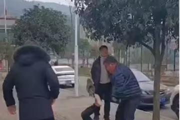高縣村支書歐打農村殘疾婦女,致輕傷2級,法院判了免予刑事處罰