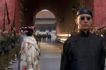 「第一美男」尊龍身世極坎坷！孤兒翻身變溥儀　坂本龍一爆：片場跟他冷戰