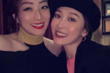 女神久違同框聚餐!周勵淇大曝鄭秀文食量驚人,二人已相識二十年