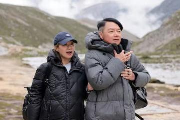 TVB前男星走出喪妻陰霾一年!與外籍豐滿女摸背狂歡!曾稱一年只讓自己傷心3天