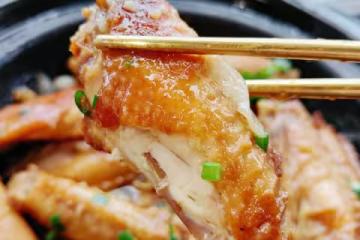 下飯菜「沙姜雞翅啫啫煲」