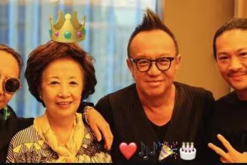 獨家/黃大煒86歲老母昨才知死訊 31年女友痛哭曝未登記結婚原因