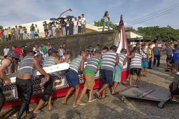 睽違300年！60達悟勇士「人力純手劃」兩天一夜　戰勝太平洋狂浪