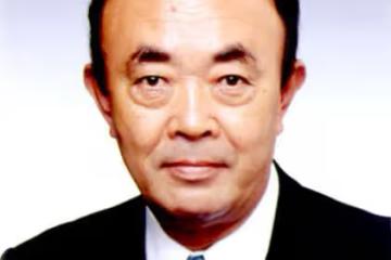 山口百惠為小田信吾送行，這個男人不僅是恩師還是她一生的好朋友
