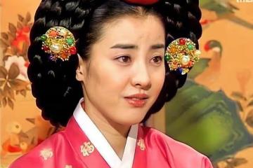 她是《大長今》的「連生」,和商人離婚,帶著雙胞胎的她還好嗎?