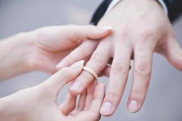 結婚9年，我付款買了一套房子，丈夫得知後執意要退訂