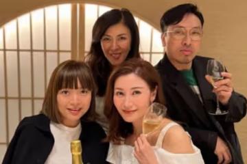 李嘉欣與親姐慶祝52歲生日，大病初癒開心喝香檳，姐妹倆長相相似