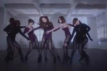 30歲女星控訴前公司霸凌：強迫成員「賣肉」，穿丁字褲跳擦邊舞