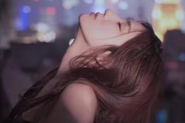 「小妖精,是我」10年深藏心底的初戀突然出現,我瞬間睡意全無