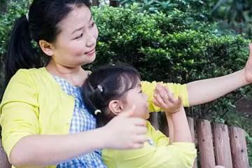 決定不忍了!2歲女兒玩手機「誤設鬧鐘」凌晨一點大響 結束我10年婚姻