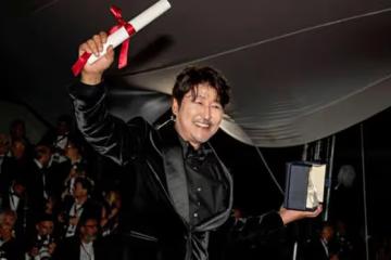 「忠武路」頂流演員,宋康昊斬獲坎城最佳男主角!韓國演技教科書《殺人回憶》~