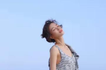 香港初代嫩模曬近況變錐子臉，曾與謝霆鋒傳緋聞，嫁百億富三代