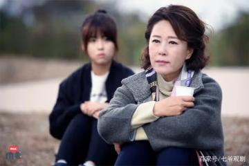 結婚20年,商人丈夫不讓出來演戲,這位媽媽演員用離婚告別往日