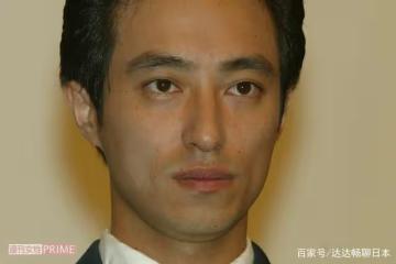 日本這位前演藝圈帥哥與妻女深居山林,如今還在城市裡打工