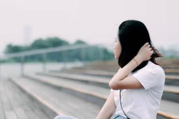 「俺媽說帶弟弟一家來住」「誰答應誰養，你還吃著俺父母的軟飯」