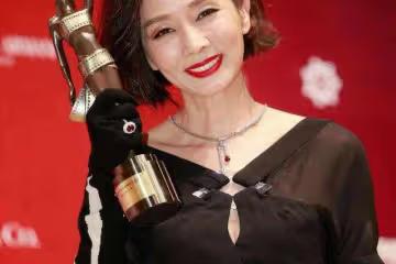 恭喜！香港一代清純女神自曝將嫁女，出道時曾被張國榮瘋狂追求