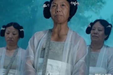 張美娥,61歲出名成周星馳御用丑角,兩部戲賺兩套房成最丑富婆