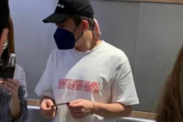 陳冠希父親節忙著撈金，身材消瘦頸紋明顯，低調回港大半個月