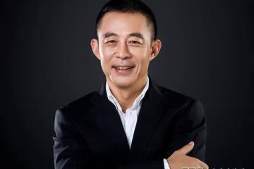 侯勇：和沈蓉離婚後，三婚娶小20歲嬌妻才遇幸福，而前妻沈蓉呢？