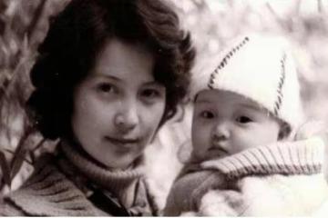 7年將2個男人迷得神魂顛倒,李小璐悲劇婚姻的始作俑者,是她親媽