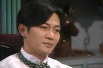 獨家!59歲江華息影多年全面復出,外表凍齡帥氣,透露將接拍電影