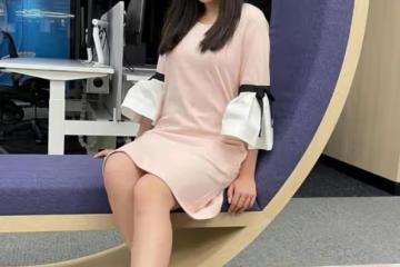 疑私密片段曝光！15歲TVB小花穿白色內衣自拍，網友憑胸前痣認人