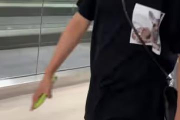 李維嘉獨自現身機場，穿大牌上衣背女包，代言翻車後「消失」數月