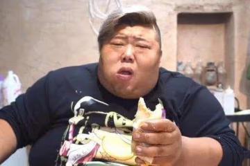 胖猴仔：美食博主曝灰色產業鏈，刪除所有視頻，網友曝出重磅信息