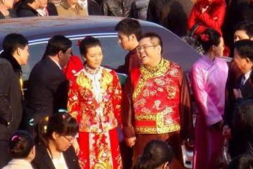 原創嫁給「敗家子」的5位女星，第2位為夫還債4億，第5位復出遭抵制