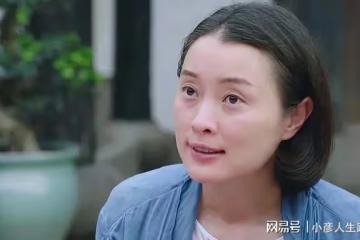 50歲的吳越,離開陳建斌17年之後,「嫁給」生活,與父親相依為命