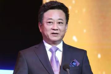 朱軍再次傳來喜訊,被迫消失3年終重返央視,或將主持2022年春晚