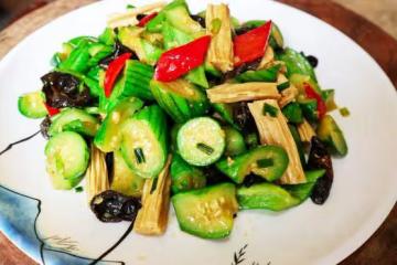 炎炎夏日，有錢沒錢，都要吃夏季「第一瓜」！應季而食，平安入伏