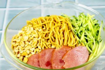 「夏至吃一寶,虎夏無煩惱」,南北一寶大不同,分別指的是什麼?