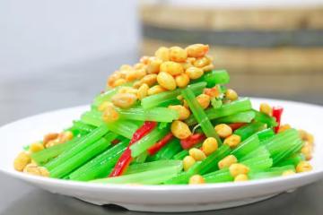 補鈣「最快」的食物排行榜！芝麻排第二，牛奶倒數第一，建議了解