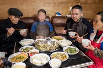 婆婆常說,小樹得砍,媳婦得管,現在不立威以後沒機會