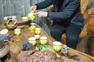45歲山東哥們兒天天喝茶，堅持十年最終徹悟2個喝茶「真相」