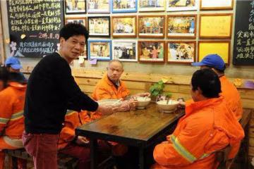 陝西麵館老闆酒齡30年,徹悟4個酒圈「謊言」,至今有人深信不疑