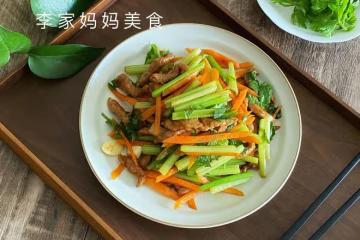 夏天多吃這道菜,清熱解暑,低脂又開胃,營養好吃不上火