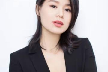 「最丑港姐」胡杏兒,與黃宗澤苦戀8年無果,如今閃婚5年生3胎
