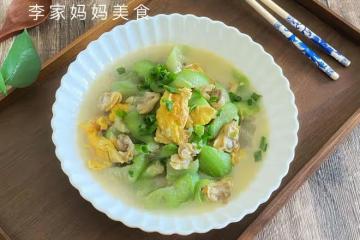 入夏後，這菜要多吃，比苦瓜營養，比黃瓜鮮美，經常上火要多吃