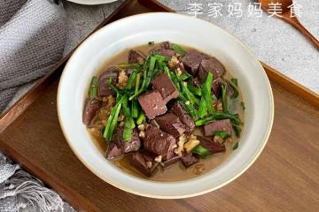 入夏後，韭菜菠菜靠邊站，多吃這道菜，低脂營養足，開胃又解膩