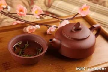 「春天多喝水，賽過神仙藥」春季多喝這4種茶，不愛喝水人的救星