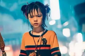 朱一龍的《人生大事》，票房逆跌，小文母親就是一大敗筆