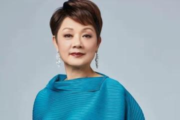 香港著名歌手近況曝光!73歲抗癌成功狀態佳,孫子曾患腦癌險送命