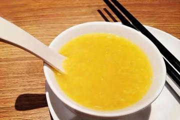 煮小米粥,牢記4點竅門,小米粥米油厚香味濃,比直接下鍋煮好喝