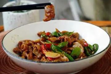 豬大腸怎樣炒才脆?廚師長教我1招,大腸脆爽入味,乾淨還無腥味