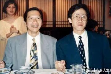 張敏和向華勝的關係
