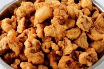 炸茄子怎麼做才好吃？教你一招，茄子外酥里軟又入味，真解饞