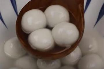 夏天煮湯圓，切記不要直接下鍋煮，教你一招，出鍋不破皮也不露餡